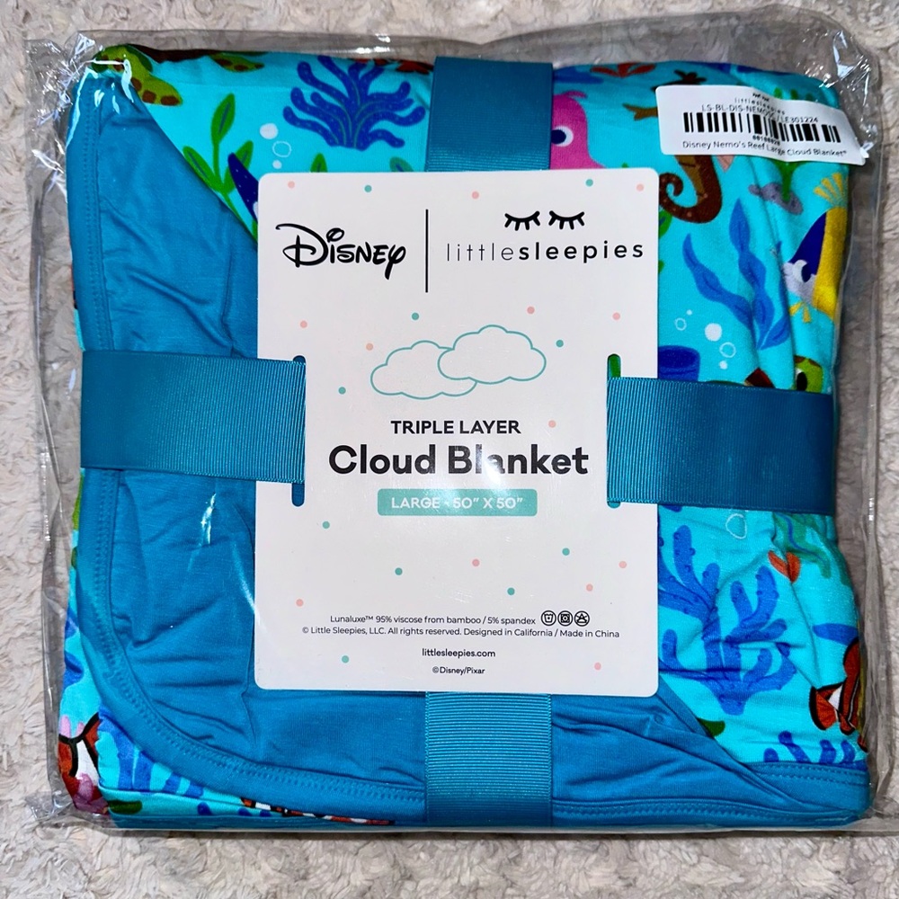 Little Sleepies Nemo’s Reef Large Cloud Blanket